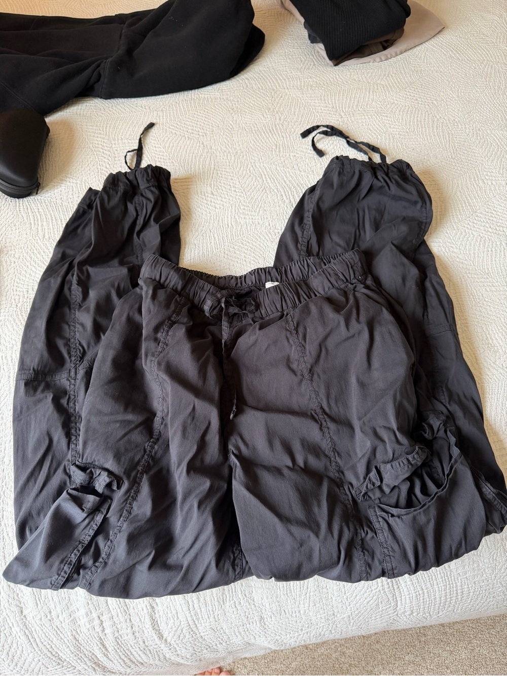 lululemon athletica Black Elastic Waist Pants